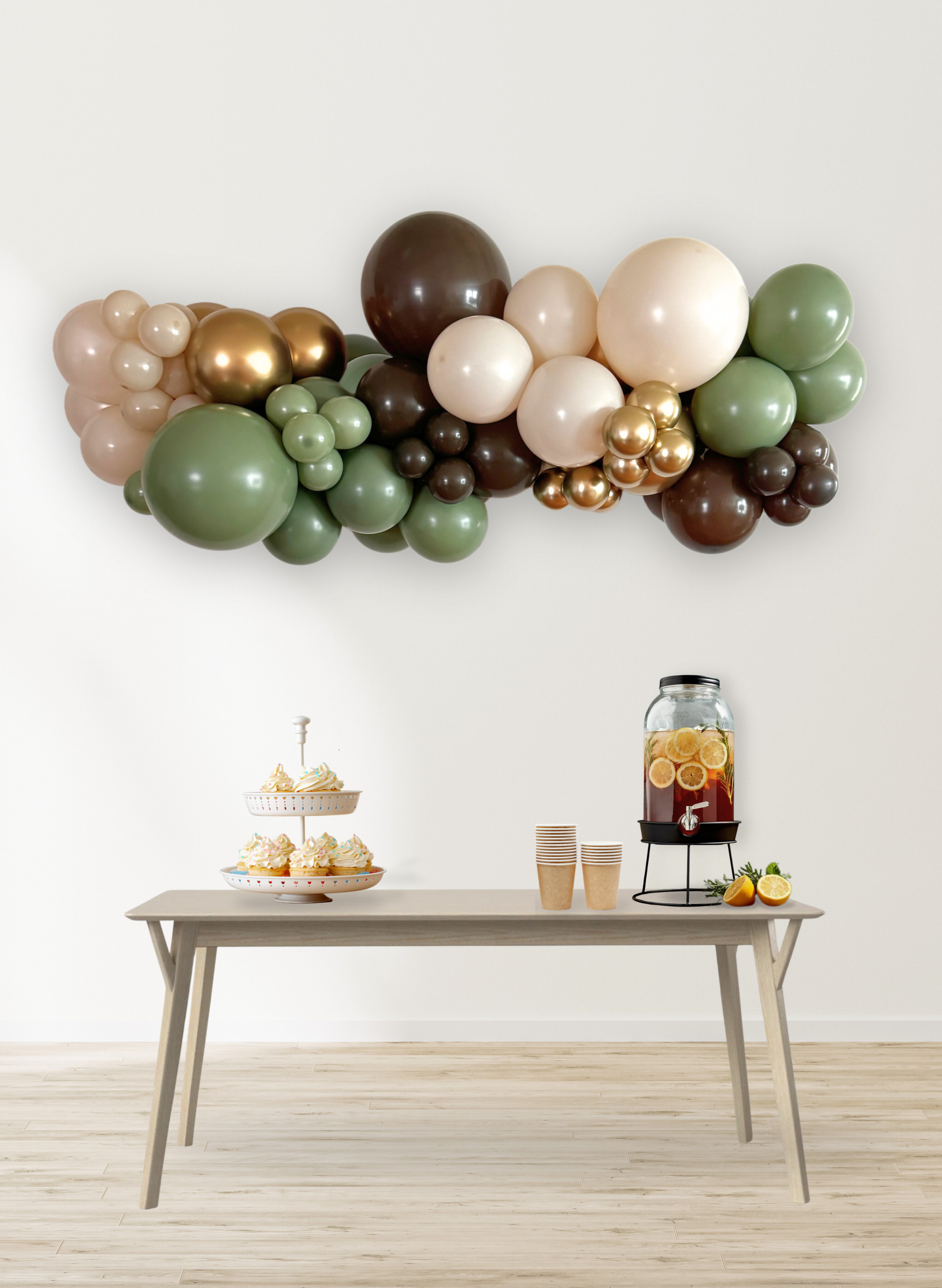 Woodland - The Balloon Garland